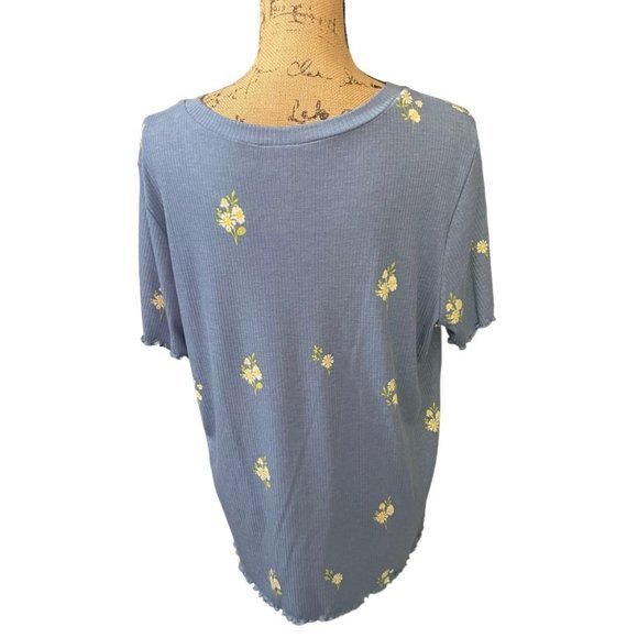 LuLaRoe Kelly‎ Blouse - Picture 4 of 6